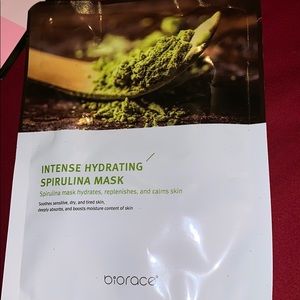 Hydrating sheet face mask